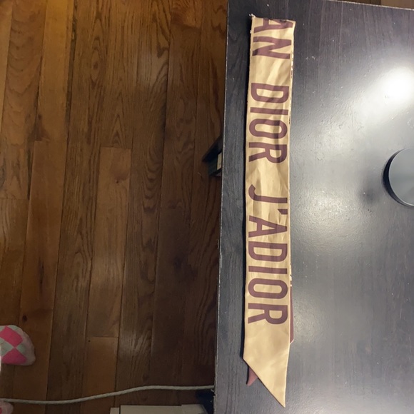 Dior head tie ✨ - Picture 9 of 9